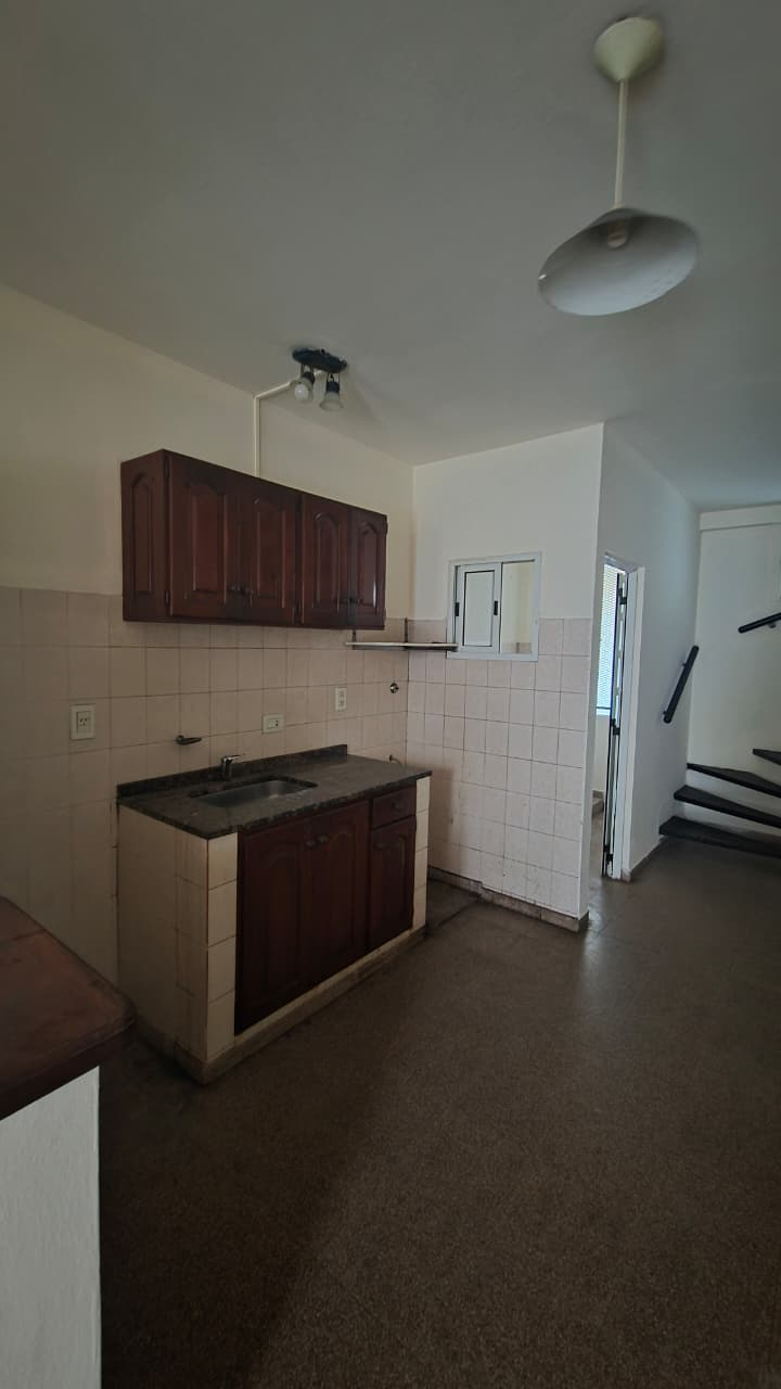 Foto de Pellegrini al 1600 - Departamento en Alquiler